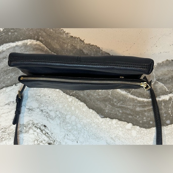 Calvin Klein purse - Picture 11 of 13